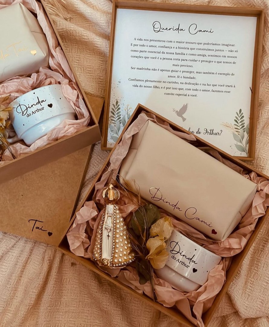 Kit Convite Nécessaire + Xícara + Santa