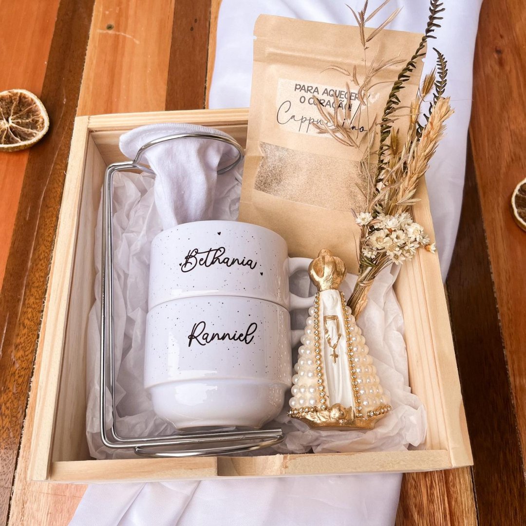 Kit Xícaras + Santa + Coador