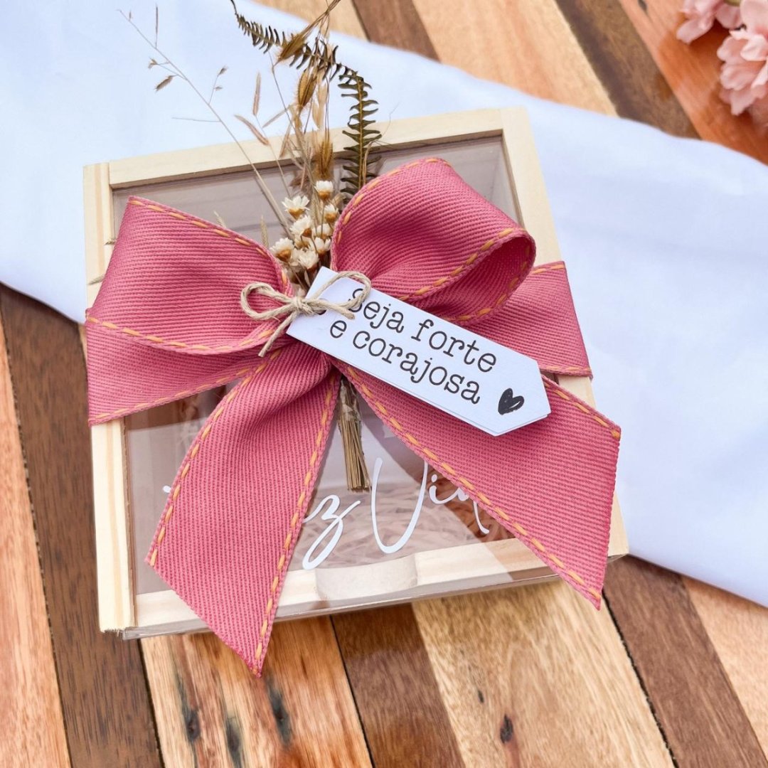 Xícara na Caixa Pinus com Tampa de Acrílico