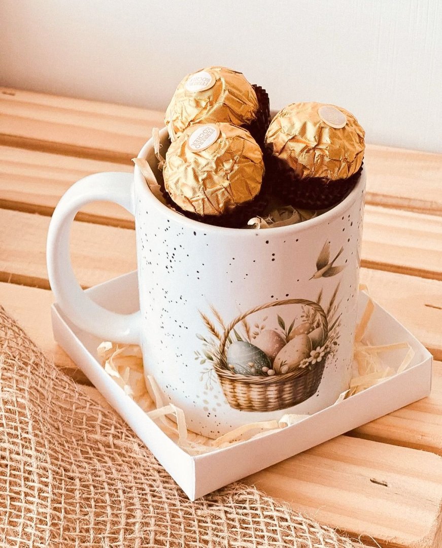 Kit Caneca na Caixa de acetato + Bombons Ferrero Rocher