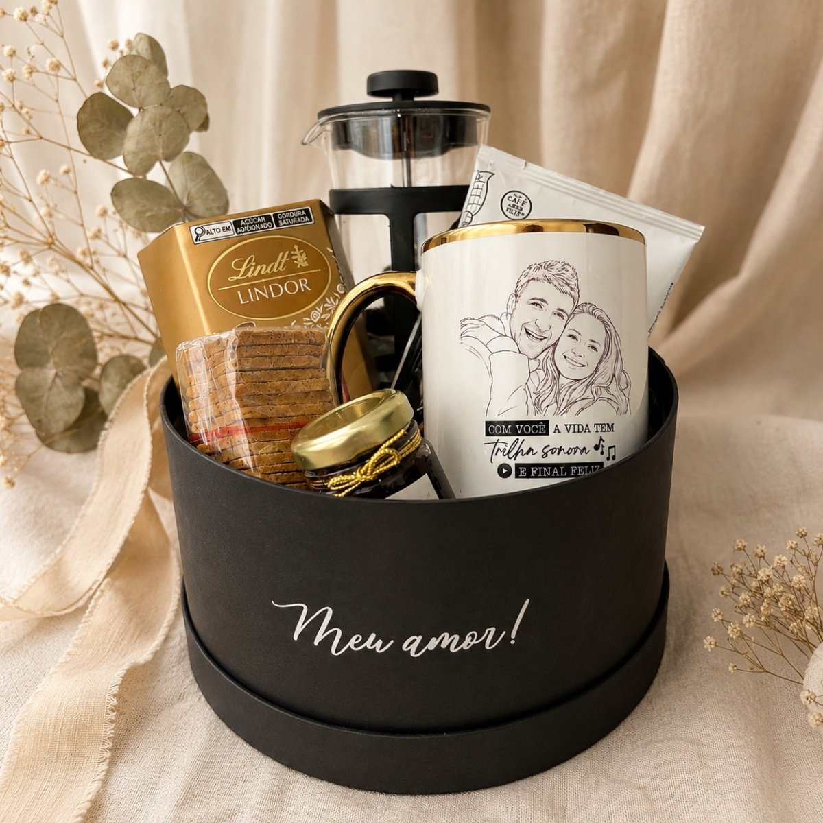 Kit Caneca Dourada + Prensa + Bombons Lindt